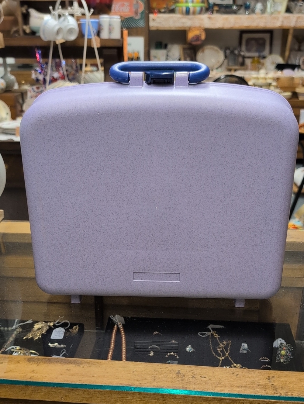Vintage Caboodle Make Up Case - Picture 2 of 9